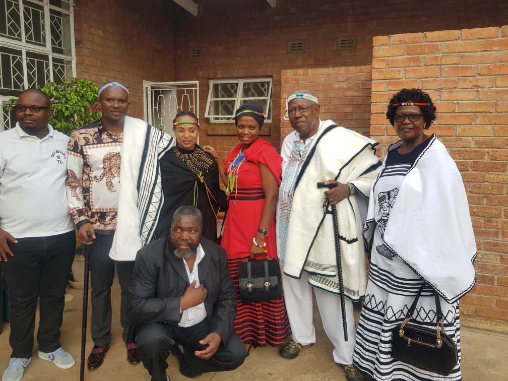 5. Leader of Xhosa community in Zimbabwe, Prince Mcleod Isolengwe Tshawe of Mbembesi , (second from right) with his wife on his right.Cousin to late King Sigcawu, Dr. Zolani Mkiva (second from left.)Next to him is young sister to the late king, Princess Sheila Sigcawu.