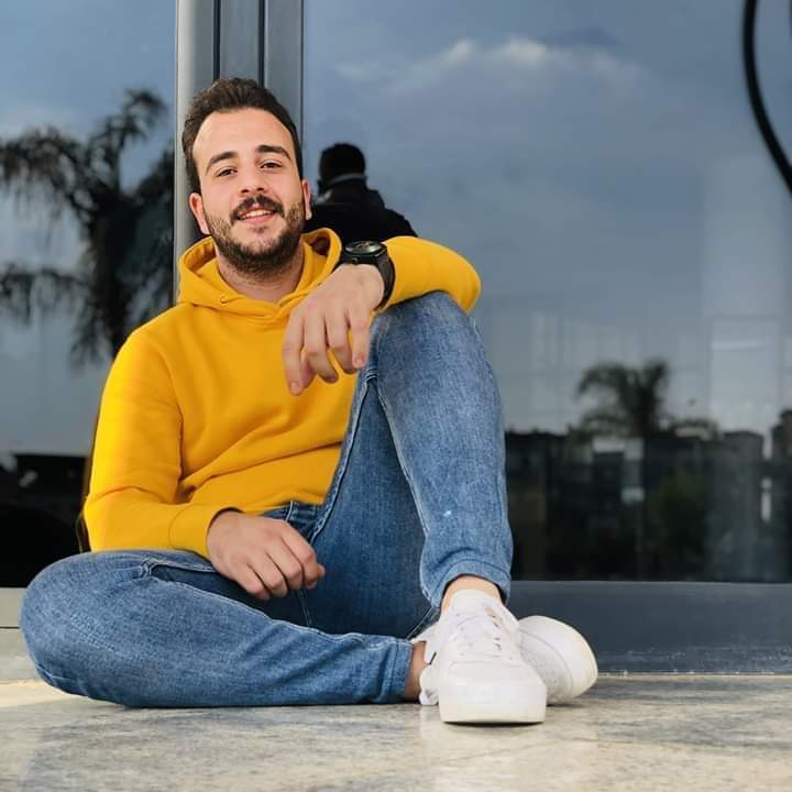 iahmedkhaled_'s tweet photo. مش قادر استوعب اني مش هشوفك تاني ولا هنسافر ونرجع مع بعض كل اسبوع تاني هتوحشني قعدتنا ولمتنا وهزارنا متغلاش علي ال خلقك يا حبيبي هتوحشني يا ابن بلدي.. سلام يا صاحبي https://t.co/ym259uOxOD