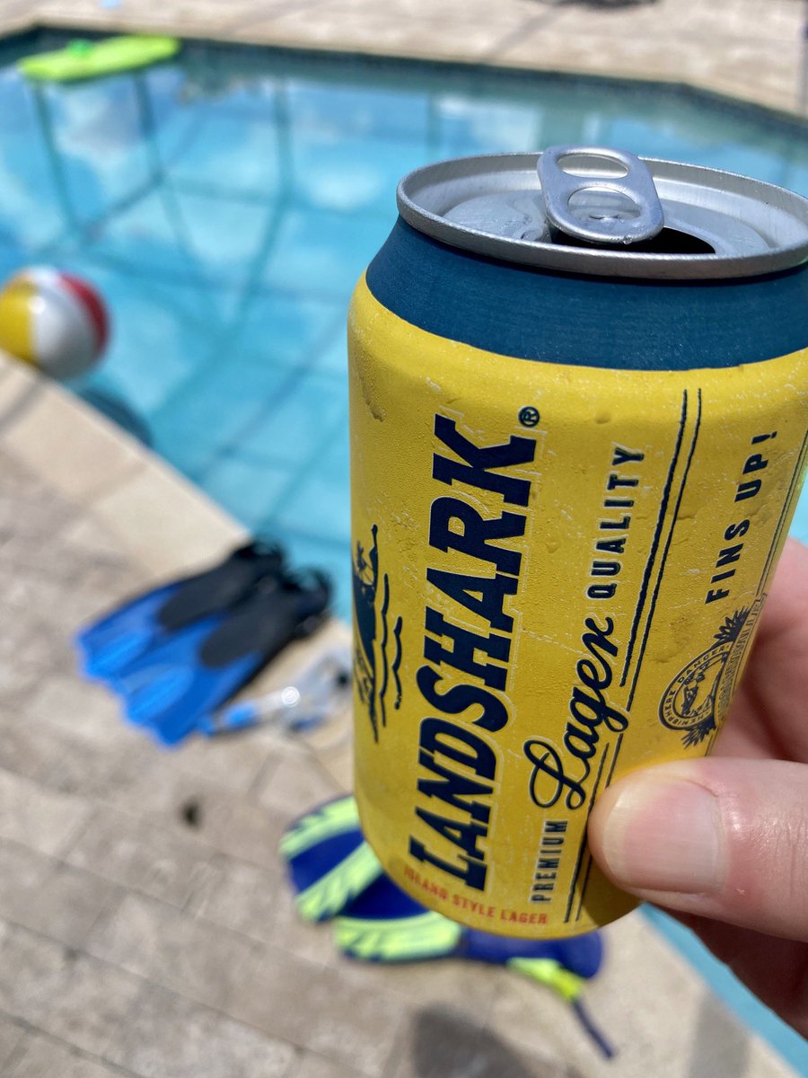 dbuckley88's tweet photo. It’s only Tuesday but....
#LetTheFinBegin
@landsharklager https://t.co/aFXlOxJsCY