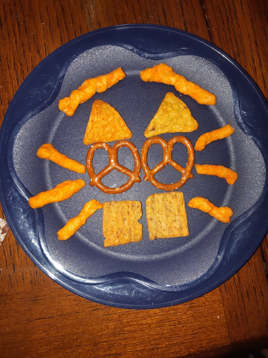 Pabajo1's tweet image. &quot;It could be a cat with long teeth&quot; @PWPerrier  #dsbnmathartchallenge