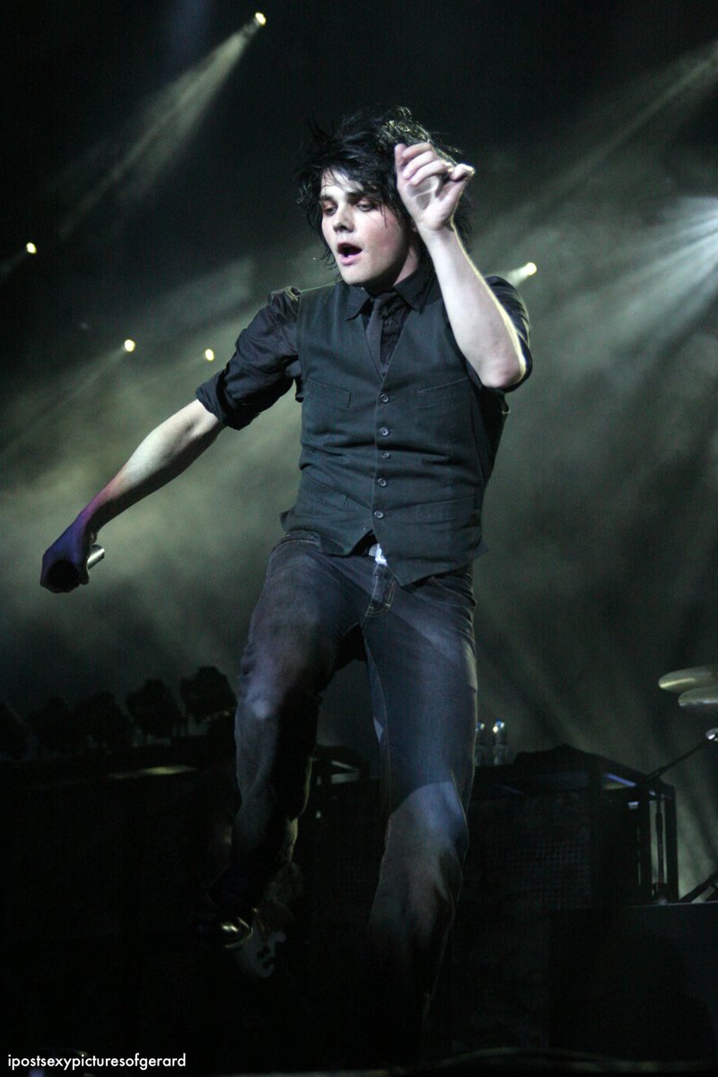 a thread of gerard's black waistcoat from 2007 aka my favorite look