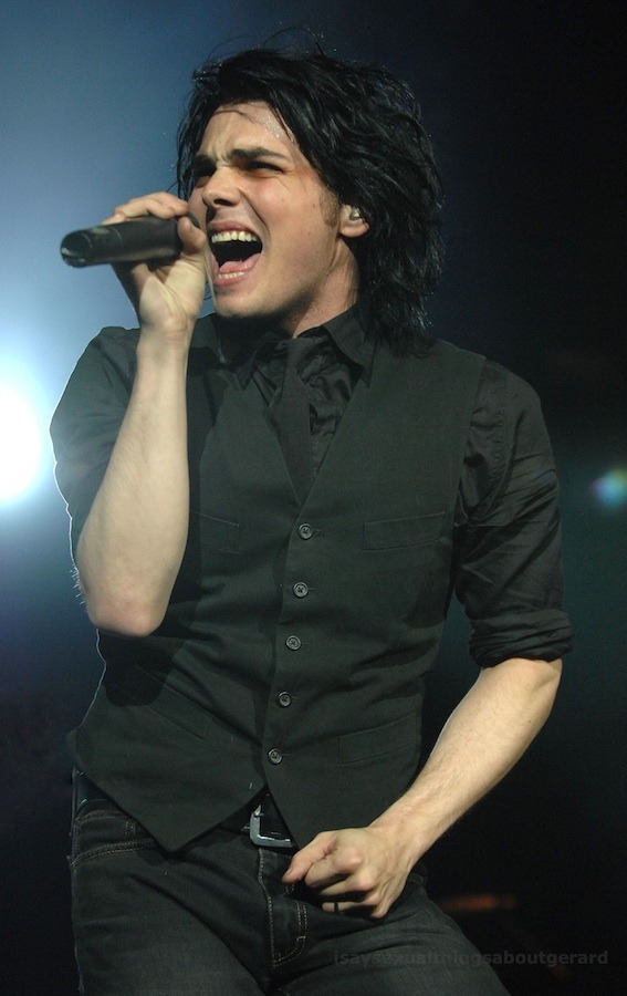 a thread of gerard's black waistcoat from 2007 aka my favorite look