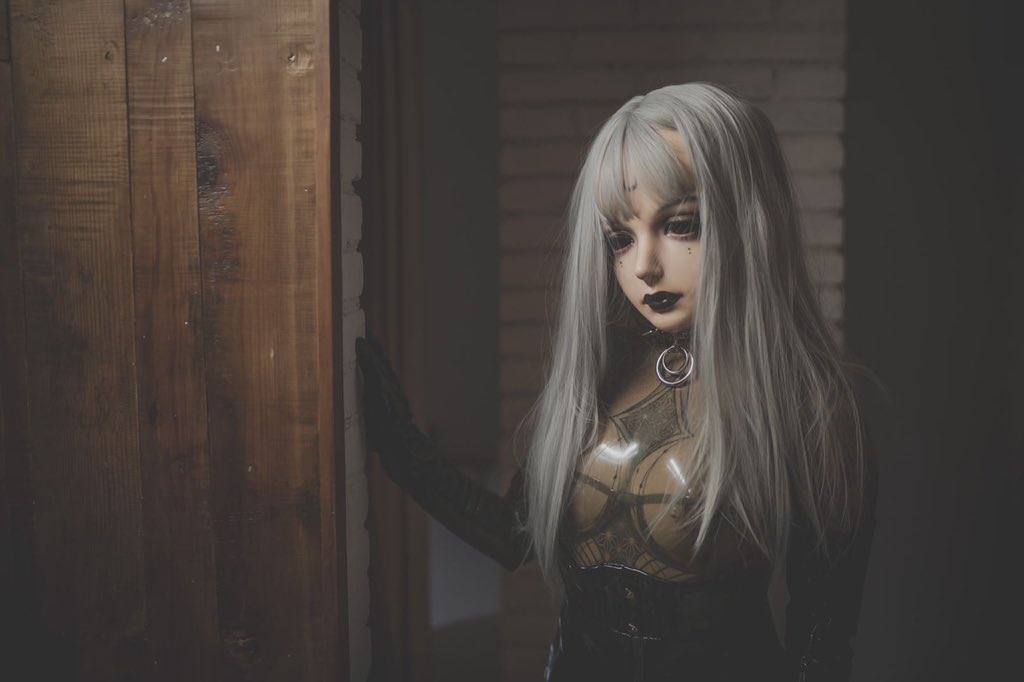 RecoAlter's tweet photo. @KingMask_studio🖤  #kigurumi #latex #着ぐるみ 辛苦摄影大哥@xietianace https://t.co/GqAChhdf1J