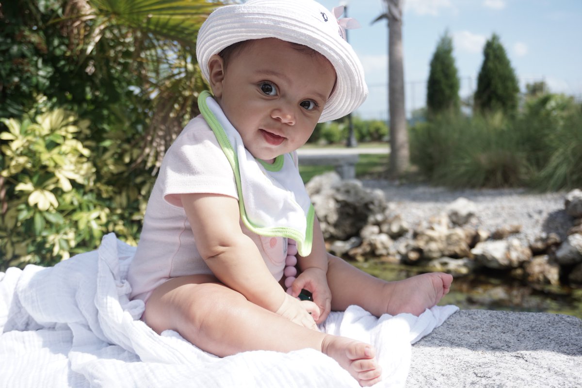 Still_Promise's tweet photo. @TMobile @SamsungMobileUS My daughter 🥰
#TMobileTuesdays #contest https://t.co/Lmd50tjWoN