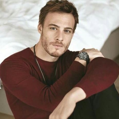 Kerem Bürsin as Ares