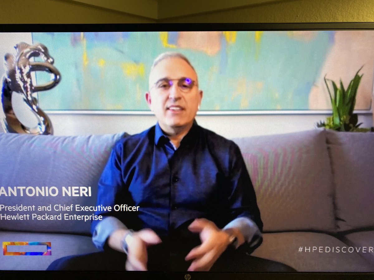 oscarcalvo4's tweet photo. We are live now !! 💪🏼💪🏼 #HPEDiscover https://t.co/6it5OmNVPC