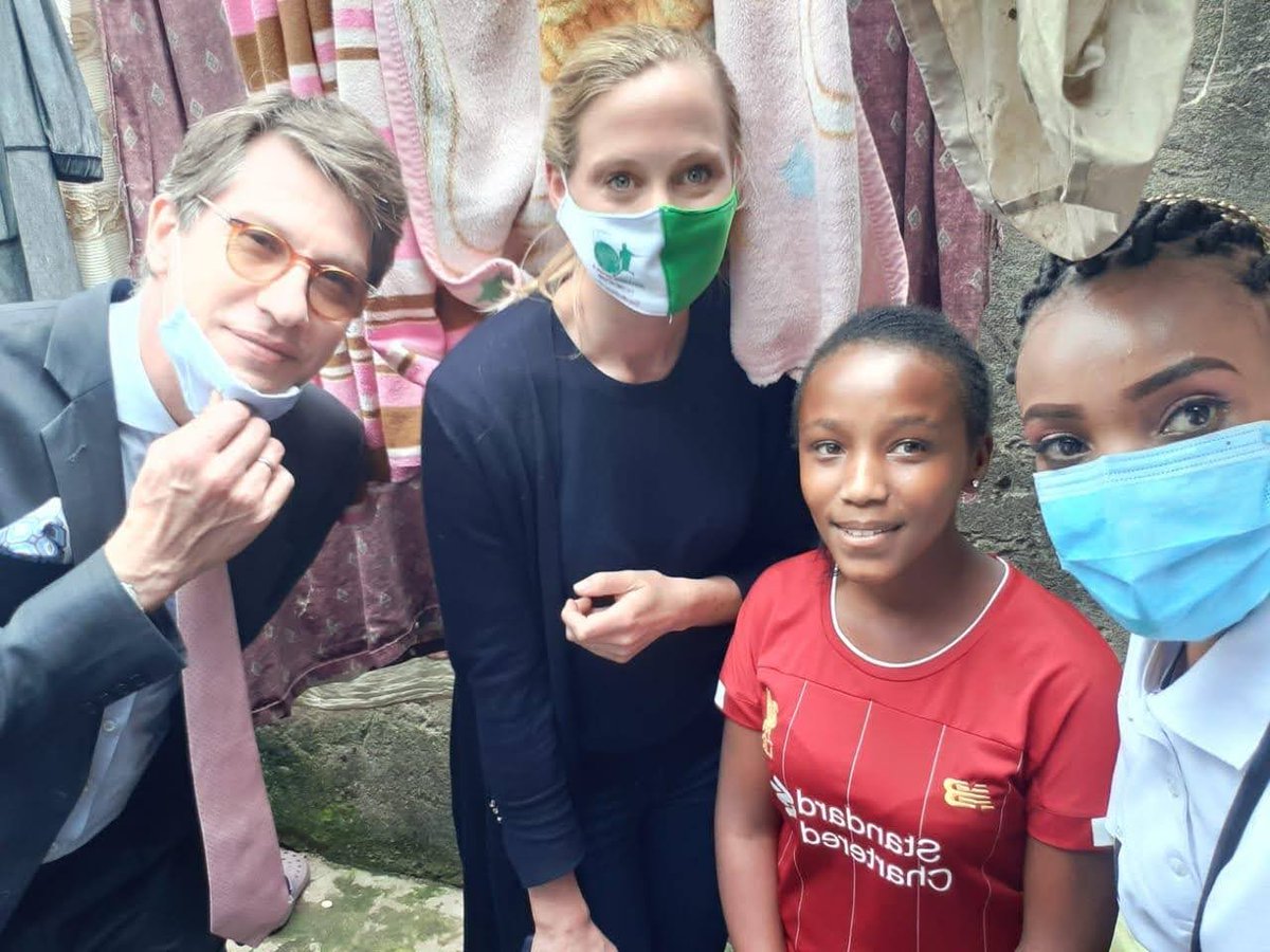 Belgium in Kenya (@belgiuminkenya) on Twitter photo Ambassador Nicolas Nihon meets today with Bernice, a bright student of Dandora, who will finish high school this year thanks to the #JohannaOmolo Foundation. She wants to go to college and sure she will <a href="/BelgiumMFA/">π§πͺ Belgium MFA</a> <a href="/EUinKenya/">European Union In Kenya</a> <a href="/ForeignOfficeKE/">State Department for Foreign Affairs | Kenya</a> Ambassador Nicolas Nihon meets today with Bernice, a bright student of Dandora, who will finish high school this year thanks to the #JohannaOmolo Foundation. She wants to go to college and sure she will <a href="/BelgiumMFA/">π§πͺ Belgium MFA</a> <a href="/EUinKenya/">European Union In Kenya</a> <a href="/ForeignOfficeKE/">State Department for Foreign Affairs | Kenya</a>