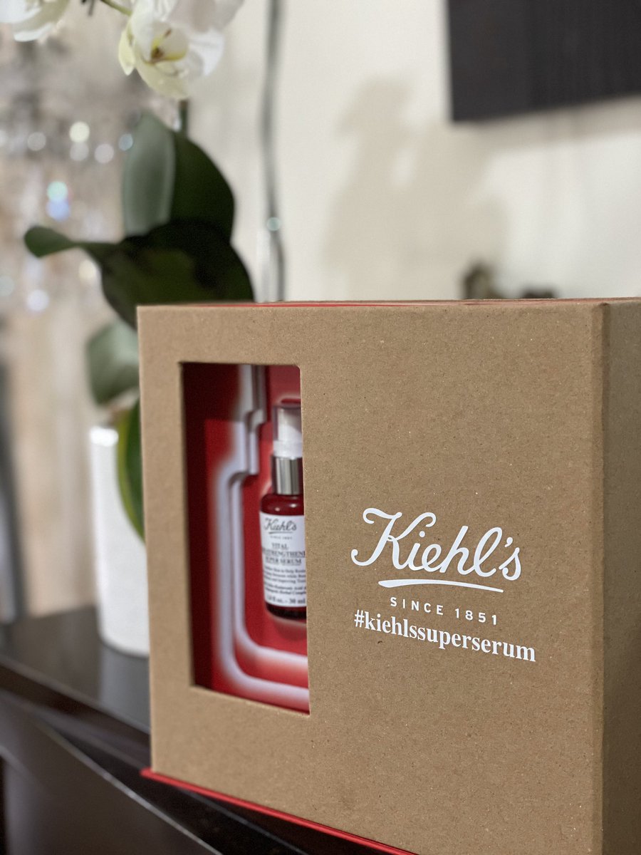 Raise your hand for this super super serum ... SUPERB #kiehlsid #kiehlssuperserum