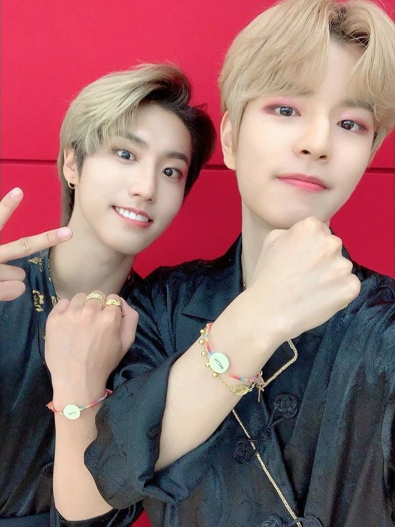Stray kids bracelet best sale