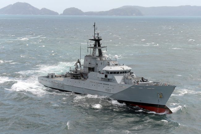 HMSFlyingFox's tweet photo. Our Ratings are already working on #RNTransformation, using #innovation to deliver new #skills to serve in operations onboard @hms_tyne @hms_mersey @hmssevern, Batch1 Offshore Patrol Vessels (OPVs), in the near future.

#ArmedForcesWeek #FutureNavy https://t.co/vbNboXtylP