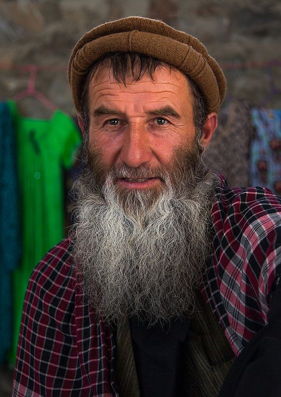 People of Ishkashem: A  #Tajik man in the market. Ishkashem is a city on the border between  #Afghanistan and  #Tajikistan This man is from the Afghan side.Picture by Eric Lafforgue.