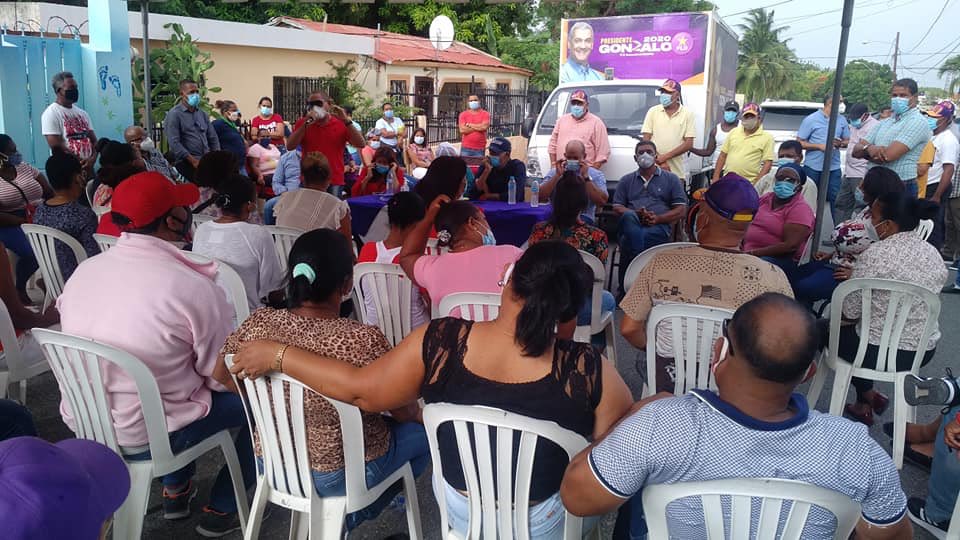 Encuentro en el sector 30 de Mayo en apoyo a nuestro próximo presidente Gonzalo Castillo y los candidatos a cargos congresuales. ¡A trabajar!

#Gonzalo2020 #VamoArriba #VotaBlanco #aTrabajar #PrimeroLaGente #PRD #PLD