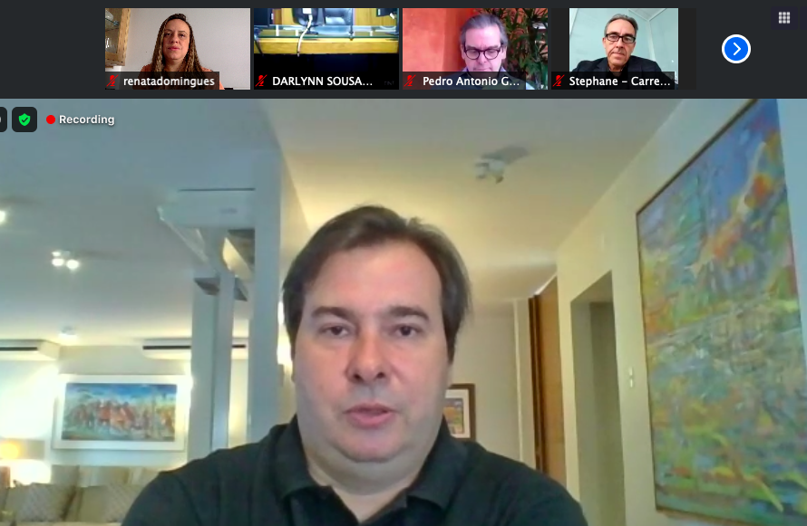 Retohc's tweet image. A nossa equipe participou hoje de live da nossa cliente @CCIFB_SP  com @RodrigoMaia. O texto de cobertura já está disponível. Leia: bit.ly/2YrFeyU