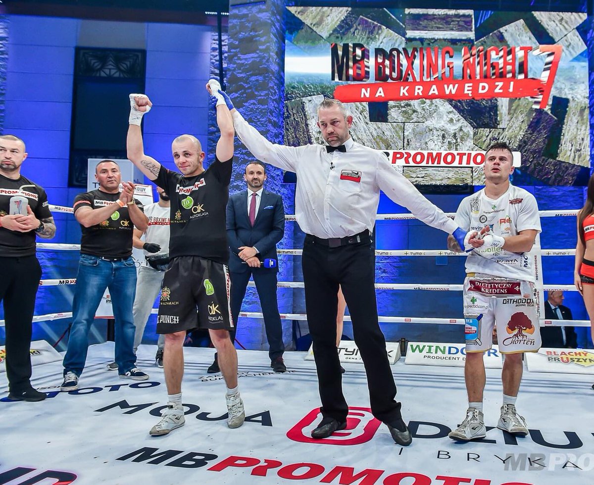 KamilLaszczyk's tweet photo. 28-0, 10(KO) 💪#teamlaszczyk https://t.co/cZFfsIeEm0
