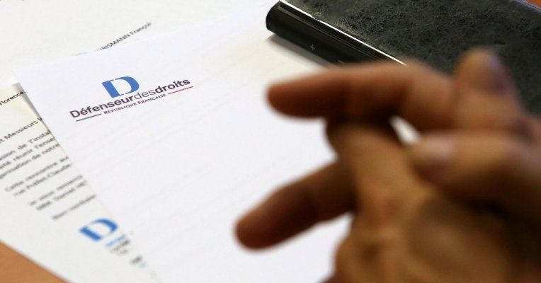 force_ouvriere's tweet photo. #Servicespublics: l'urgence d'un réinvestissement d'ensemble.
Ds sn dernier rapport, le #Defenseurdesdroits souligne les "effets délétères" du recul des services publics sur le droit des usagers. FO appelle à un changemt radical des politiques publiques >> https://t.co/mMKp8kmNYK https://t.co/y9I5x46ION