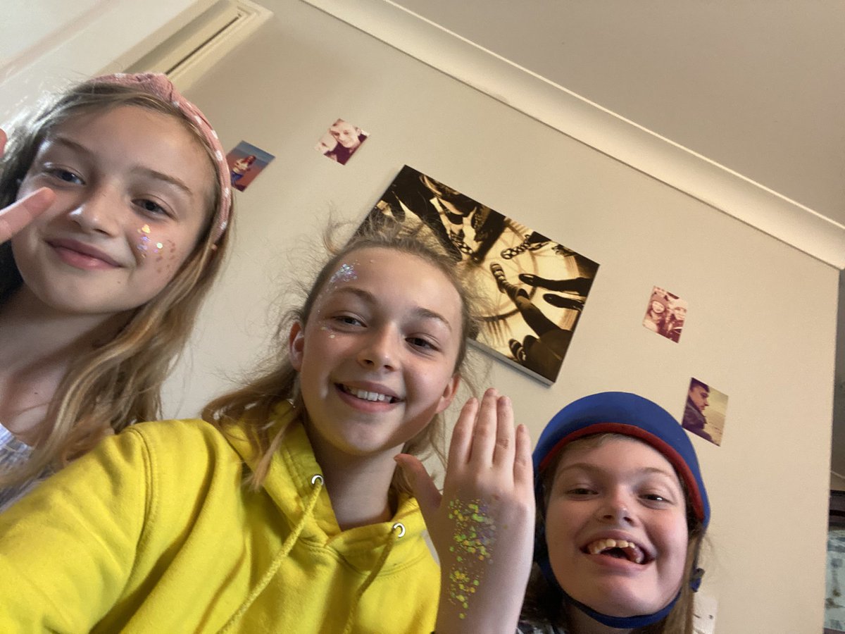 kristylangdale1's tweet photo. All glittered up for today’s laps ! Today Ella managed 3 ! 🙌 this is a huge achievement for her and the encouragement she’s getting from everyone means a lot ! Thank you 😊 please keep giving and sharing her story https://t.co/lWB1Wy3LVb #supportchas #ellas100laps @supportCHAS https://t.co/YNtuHTFnQO
