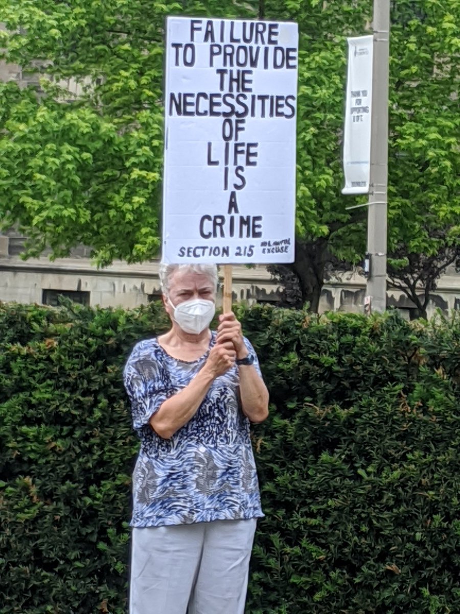 CarpAdvocacy's tweet photo. Families who have lost loved ones in #LTC protest against #onpoli #Bill161 at Queen's Park. Add your name to support seniors' access to justice.https://t.co/AcnkzPhTin https://t.co/GXOqCzE25k