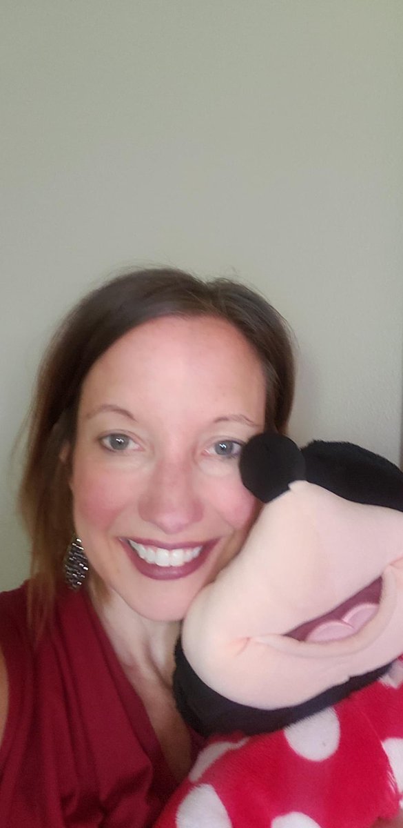 Heart Walk Director, Beth Grosman, goes red for family and to be more active and healthy...to enjoy life with them. #GoRedMKE