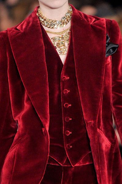 ncitysan's tweet photo. #GUCCIBALL bow down https://t.co/P5DhTFlDOm