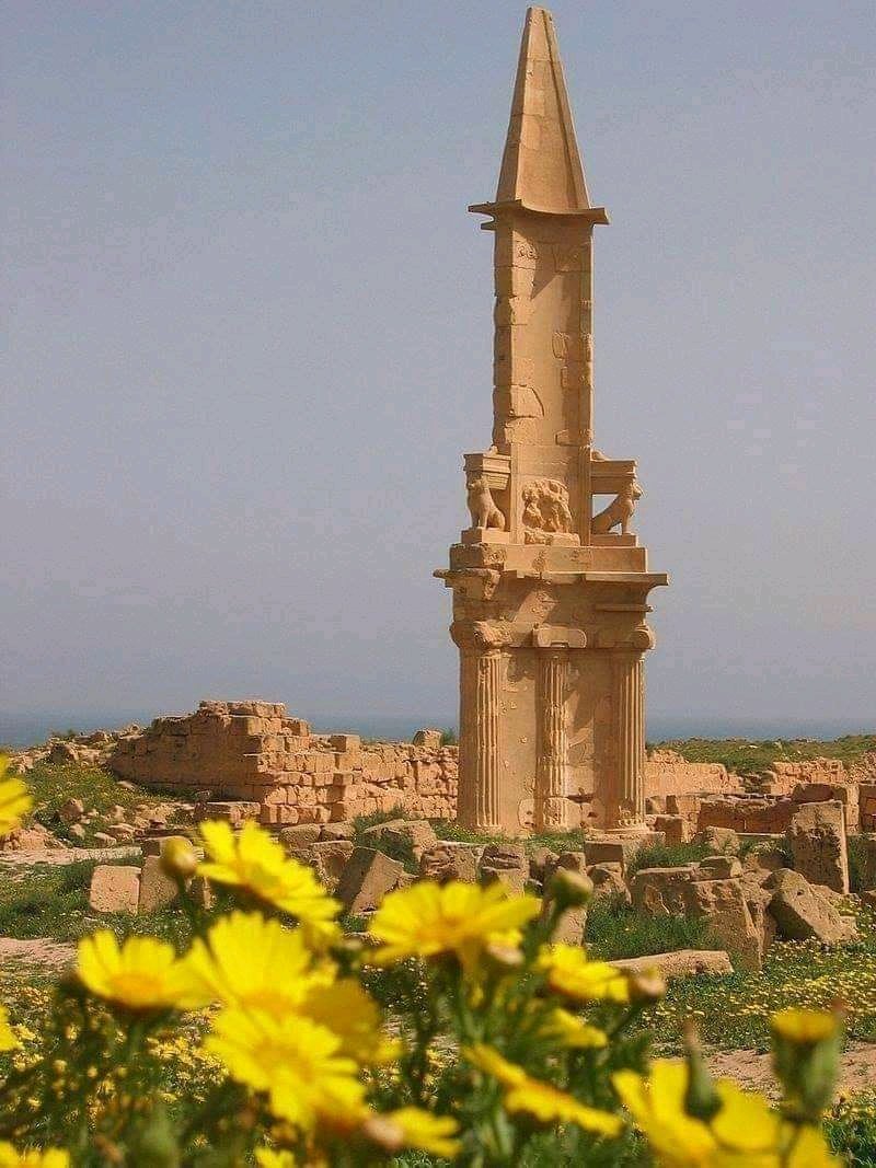 TamazghaYes's tweet photo. Numidya Mausleum second Century BC . Sabratha , #Libya 

#Imazighen #NorthAfrica #Berbers https://t.co/DFc5qnonTL