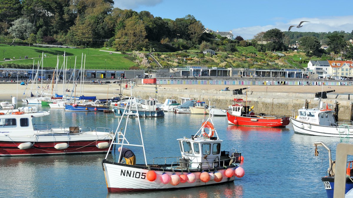 WELCOME BACK
We are happy to say we can welcome our valued guests back from July 4th.
Our cottages will be ready, our team will be ready and we expect you will be ready for a holiday in this wonderful part of the country.
Please call or email us if you have any questions.