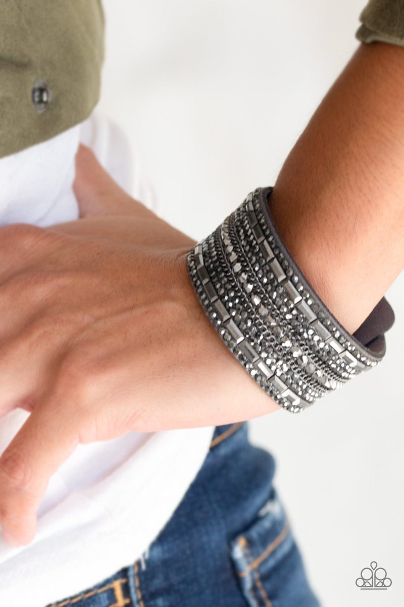 kendu28226's tweet photo. Snap bracelets can make an outfit pop visit   www. https://t.co/7eGZAgwwru
For more https://t.co/4fGcnTp1RO