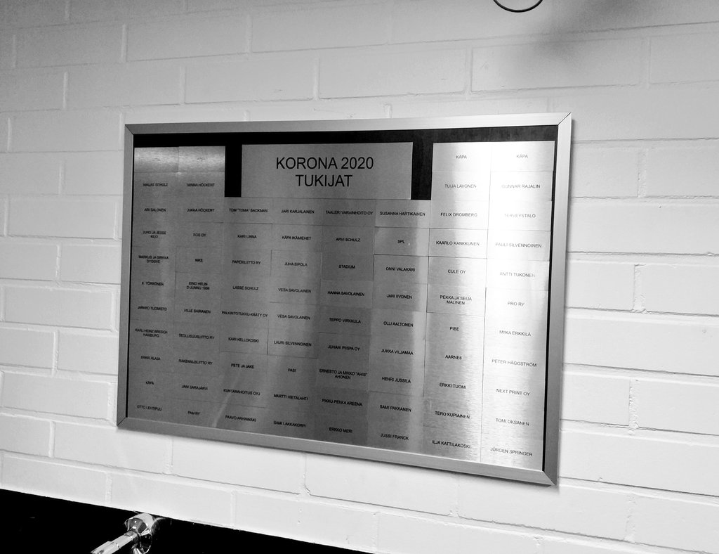 Tämä kunniataulu Kumpulan valmennuskeskuksessa muistuttaa joka päivä Käpylän Pallon pelaajia, valmentajia ja muita toimijoita ihmisistä, jotka antoivat tukensa poikkeuksellisen kevään aikana. #yhteisö #KäPa