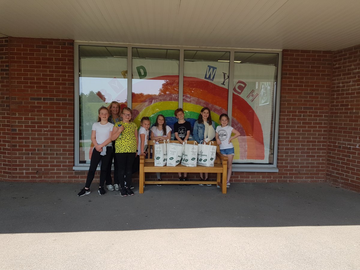 Diolch o galon i <a href="/Morrisons/">Morrisons</a> Bargoed have kindly sent sweets and goodies to our Hwb. Caredig iawn! 🌈🌈🙌🙌