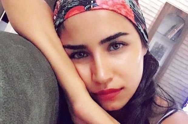 Yaşasaydı 26 yaşında olacaktı bugün  çiçek  yüzlü bahar gözlü Feray... 

Acımasızca öldürüldü ve katili sokakta içimizde !! 
Katil Fatih Burak Aykul tutuklansın başka Feray'lar ölmesin..!!

Feray Şahin
 #hep23yaşında