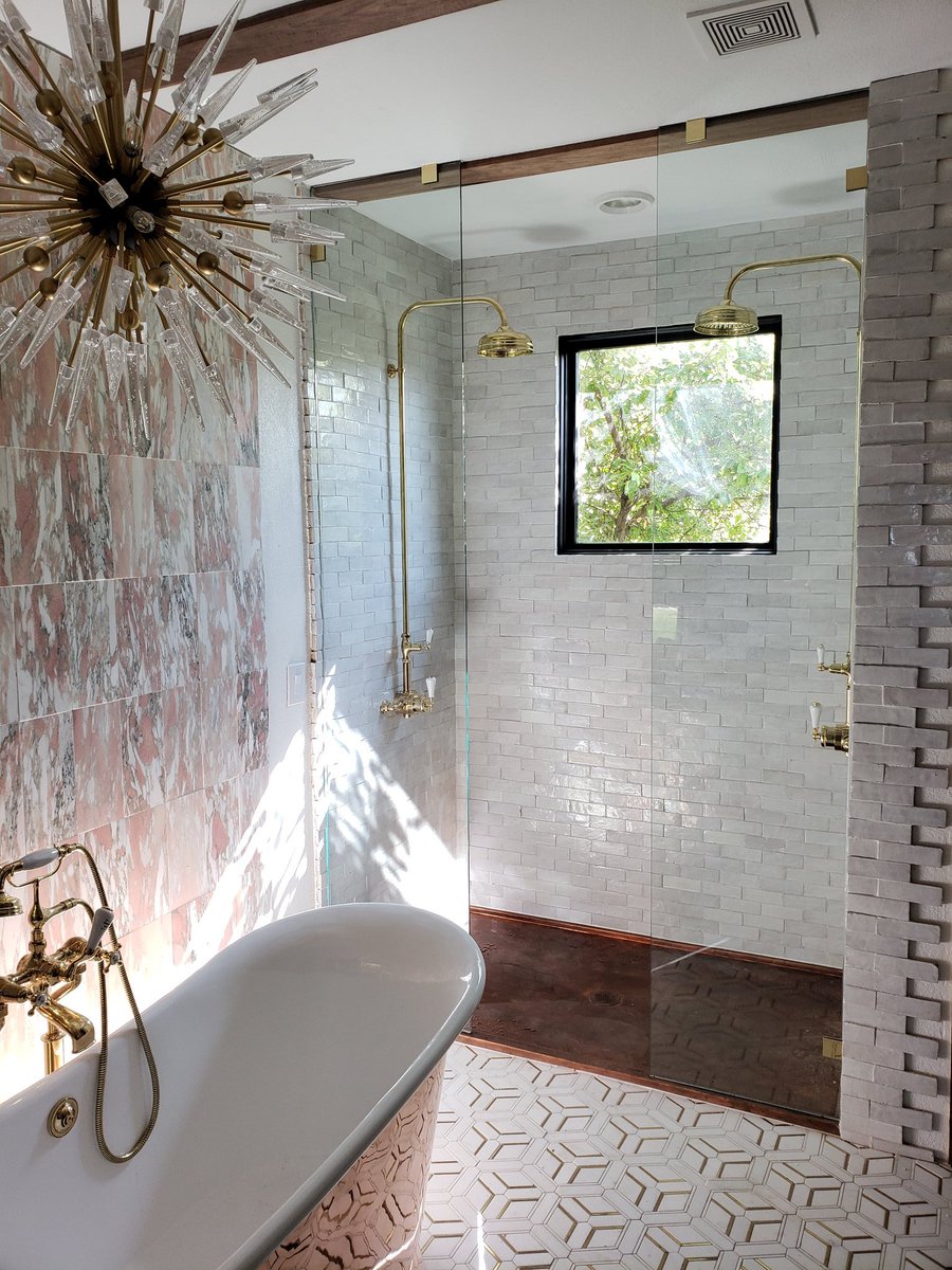 eclectic_twist's tweet photo. Almost time for the One Room Challenge reveal!

 But before I share the whole space, check out the details on these exposed shower systems and the copper tub! #bathroom
#bath #copper #interiordesign
#interiors
https://t.co/n2xKlXmxra https://t.co/2QQHSkdlMW