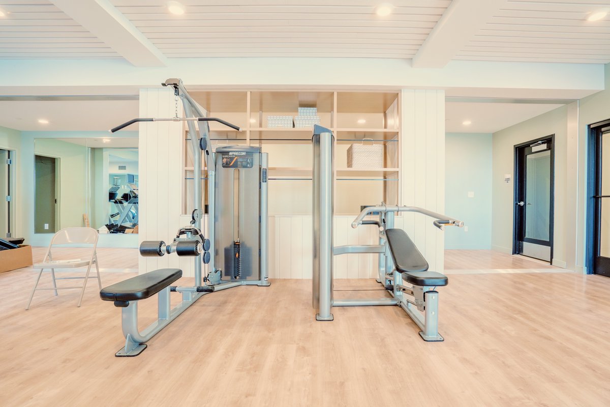 NewmanLofts's tweet photo. A glimpse of our private fitness center- get your workout in without worrying about the fees of a gym membership! (See our website for more photos) https://t.co/2S74Zkc7PL