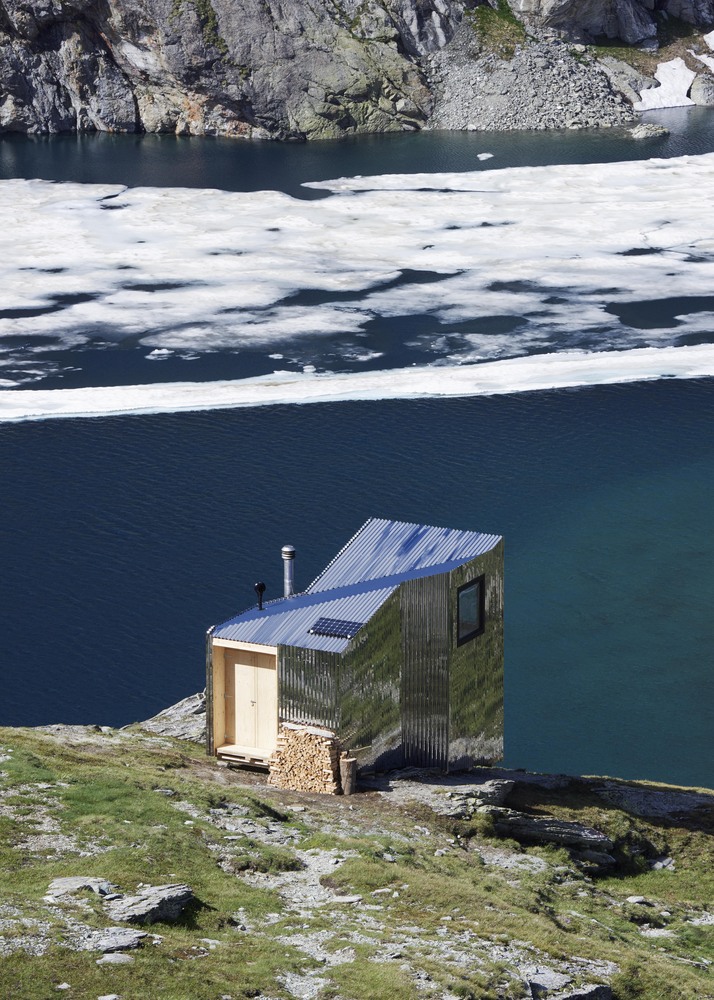 timvanderlaan's tweet photo. Not surprisingly, stone is a central material in the design of this cabin. #architecture #structures  https://t.co/53nqqr3bfz https://t.co/ic8G9YJKYs