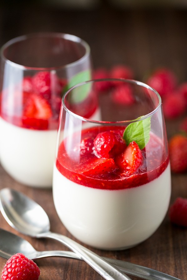 touma amagase: raspberry panna cotta