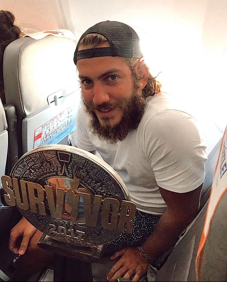 23 Haziran 2017     23 Haziran 2020

Duygusal bir topum şu an. Çok gurur efendim🏆💙
#survivor2020