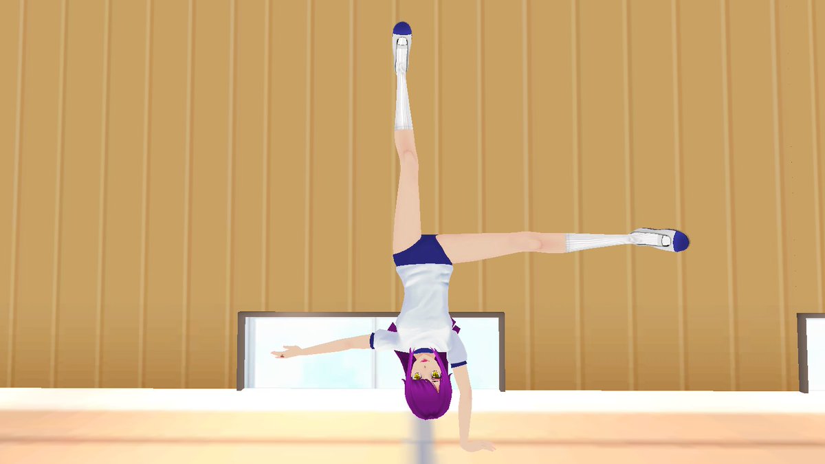 SakyuBasu9's tweet photo. "I was doing a handstand and some moves today.

📸: @DafuniB
Thanks for taking photos for me." https://t.co/QYCxLZyeNm