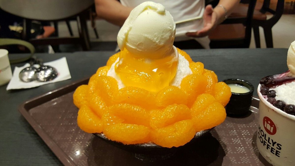 yusuke aoi: orange bingsoo (korean shaved ice)