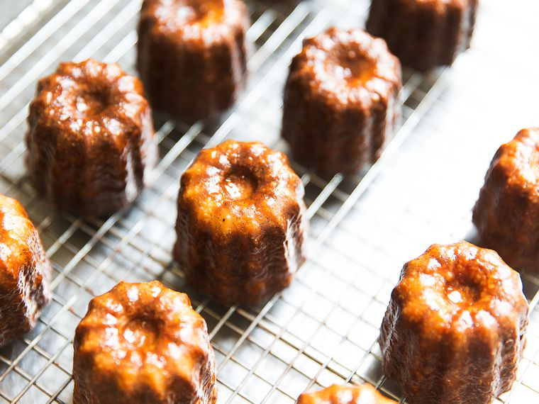 ryu kimura: canele(theres a hole inside. he falls into holes. i thought it was funny)