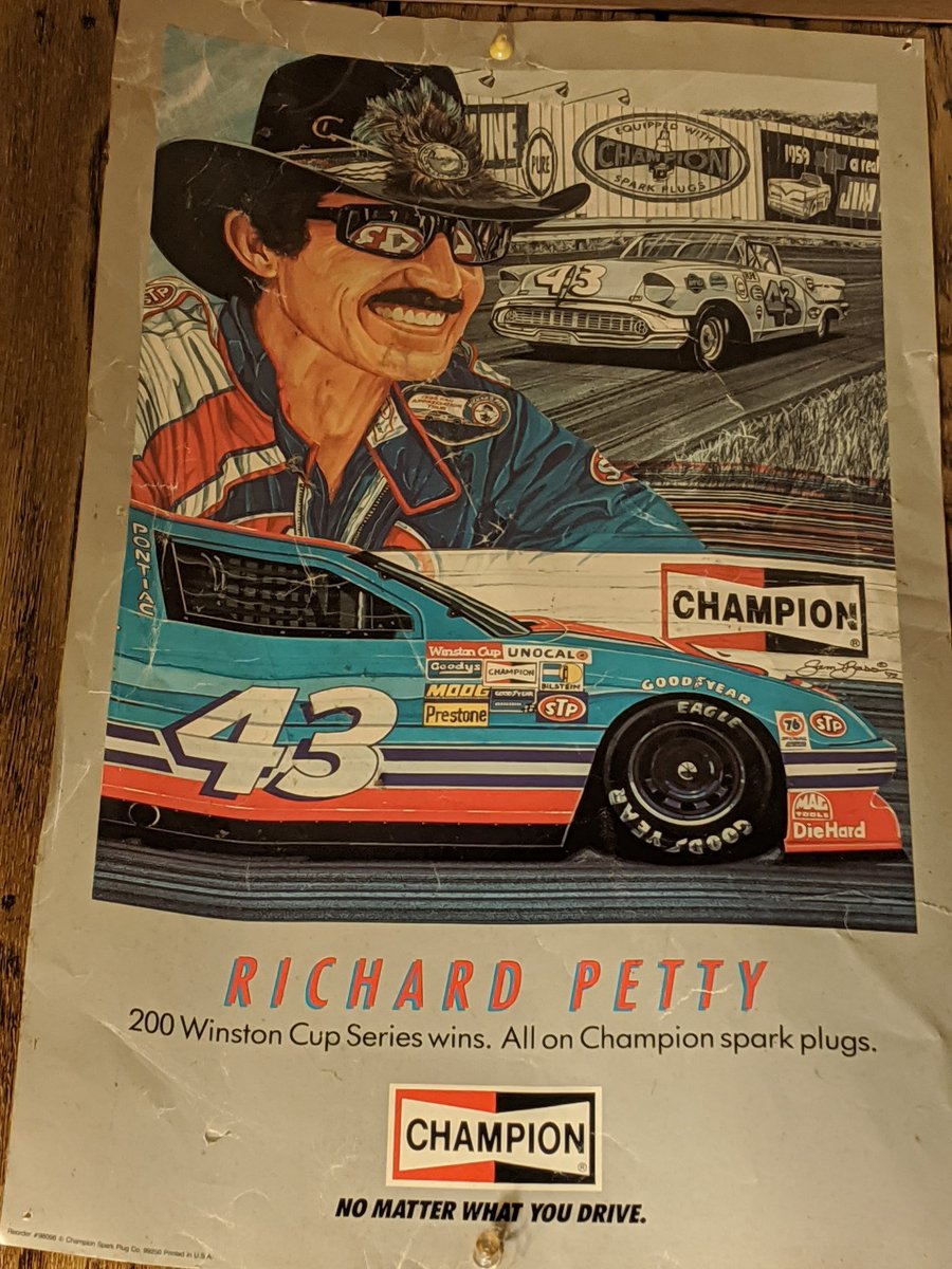 MikeGro41282842's tweet photo. So the King showed why he is the King yesterday. @BubbaWallace I'm pulling for you... Was really hoping you were going to win. You ran a hell of a race but what your doing for the world is way more important than a race win. #BlackLivesMatter #NASCAR #GoBubbaGo #43 https://t.co/NlngpIrDem