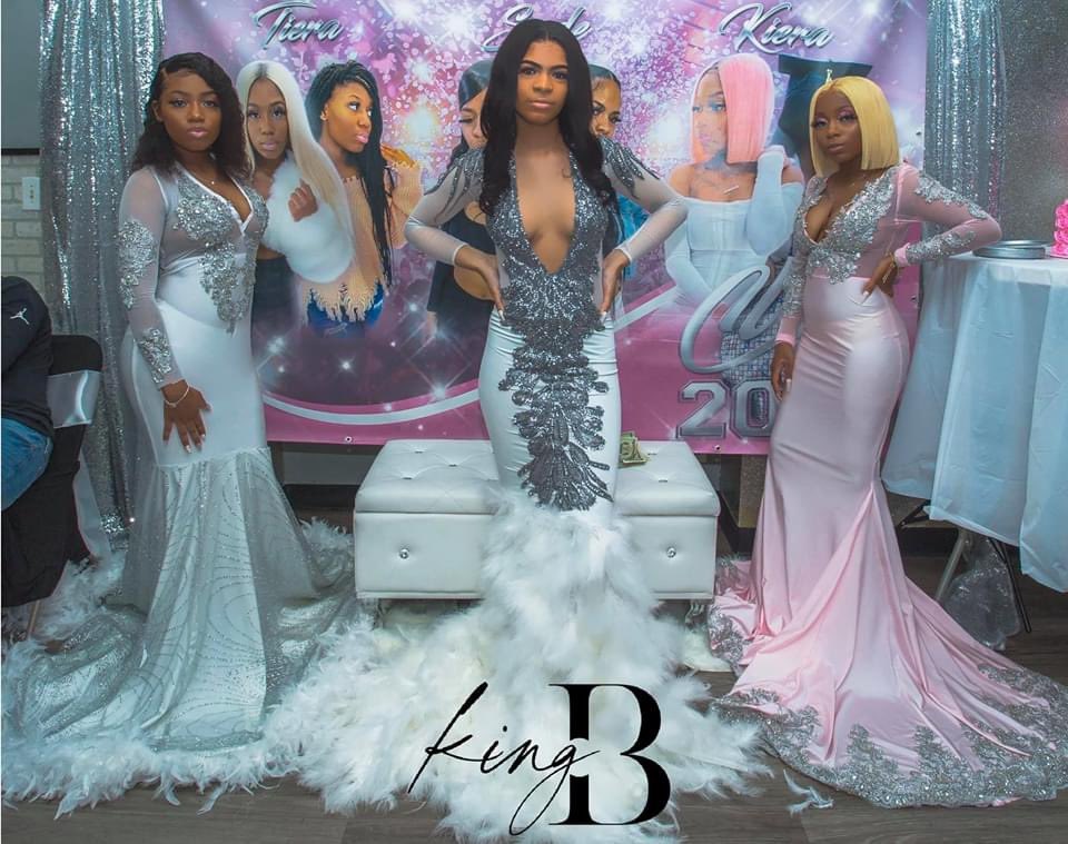 kingbrema_'s tweet photo. 3 The Hard Way , Gowns Made By Me πβ¨
#ShopKingB #KingBCollection #Prom #QuarantineLife #KingB #Gowns #Customs #Elegant #Metgala #MakeProm2020GreatAgain https://t.co/M2t9Yn3z5c