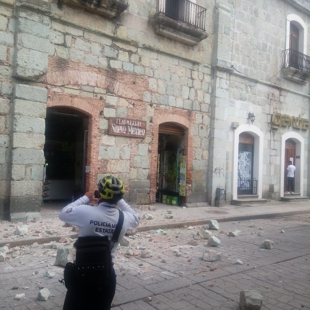RamiroGaBa's tweet photo. #Oaxaca en estos momentos...por el #templor https://t.co/t28qLnIykq
