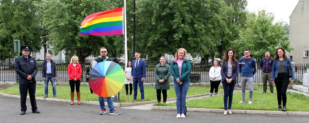 Yesterday, we raised the rainbow flag outside Cavan Courthouse to mark the start of #Pride Week 2020, in solidarity with the LGBTI+ Community in County Cavan 🏳️‍🌈 cavancoco.ie/Default.aspx?S…