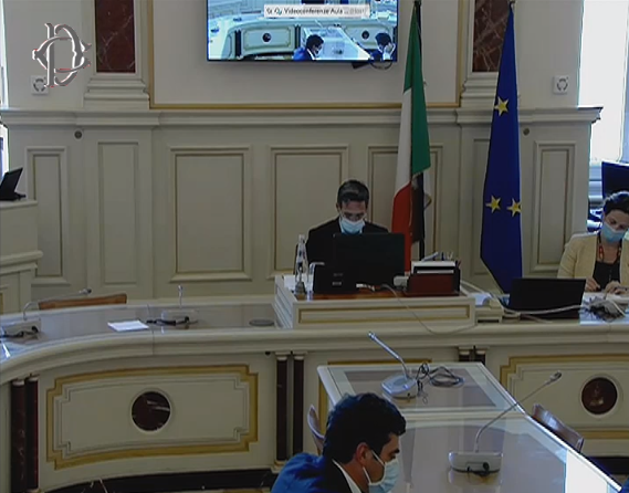 Montecitorio's tweet photo. Istituzione Commissione italiani all'estero, il Comitato italiani nel mondo della Commissione #Esteri svolge le audizioni dei rappresentanti dei #Comites di San Paolo e Buenos Aires e degli #Intercomites Canada e USA. Diretta: https://t.co/G2LISxmZTN #OpenCamera https://t.co/393F4Np6Qf