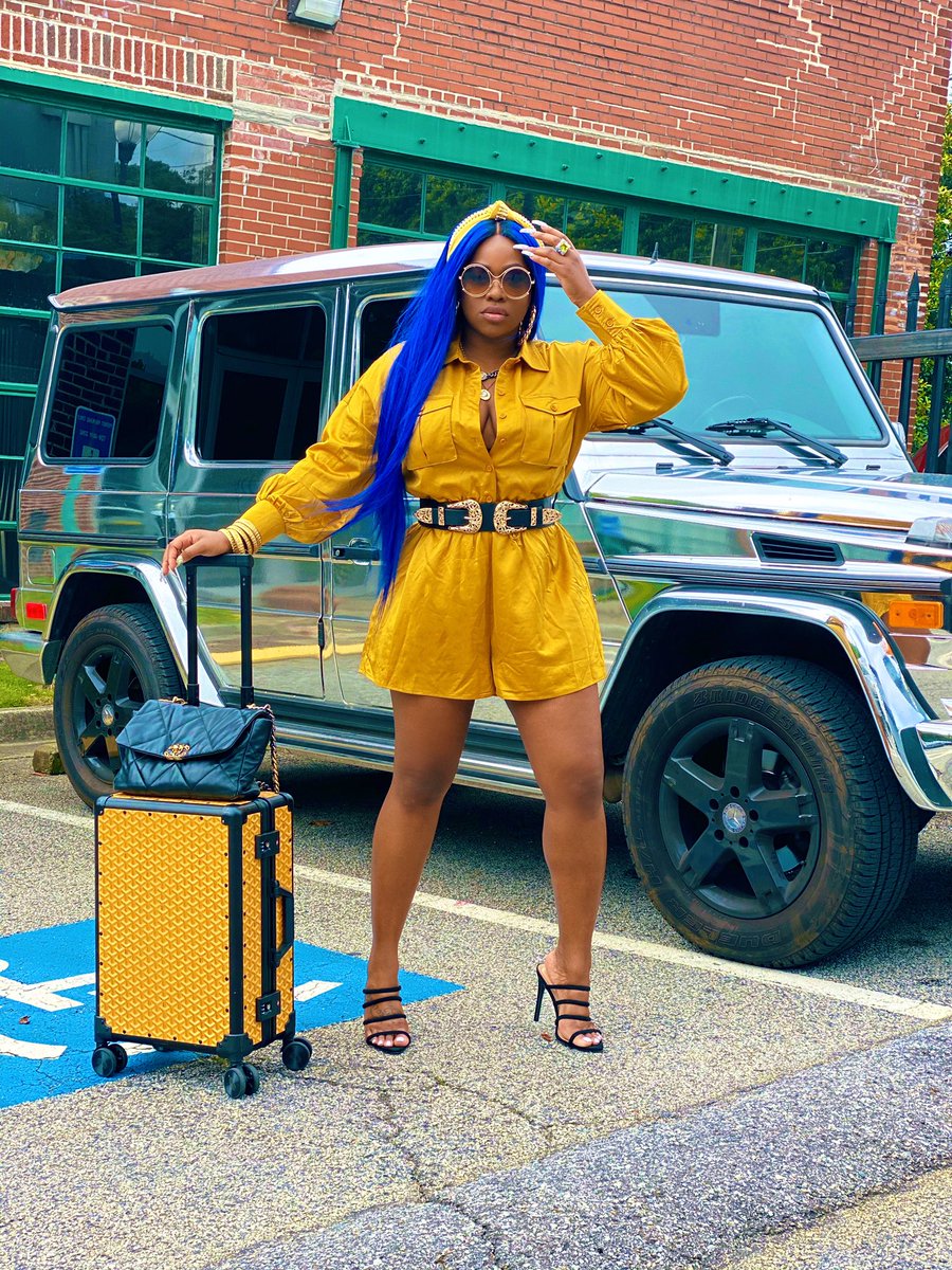 OloriSWANK's tweet image. You ever had somebody say you’re a trip; but they had no idea? 😈😹⁣
⁣
Wearing the “Riad Romper” from @SWANKblue || it’s wrinkled because I forgot my steamer at work but decided to wear it anyway. Oh well. 🤷🏾‍♀️🤷🏾‍♀️⁣

swankblue.com/collections/wh…