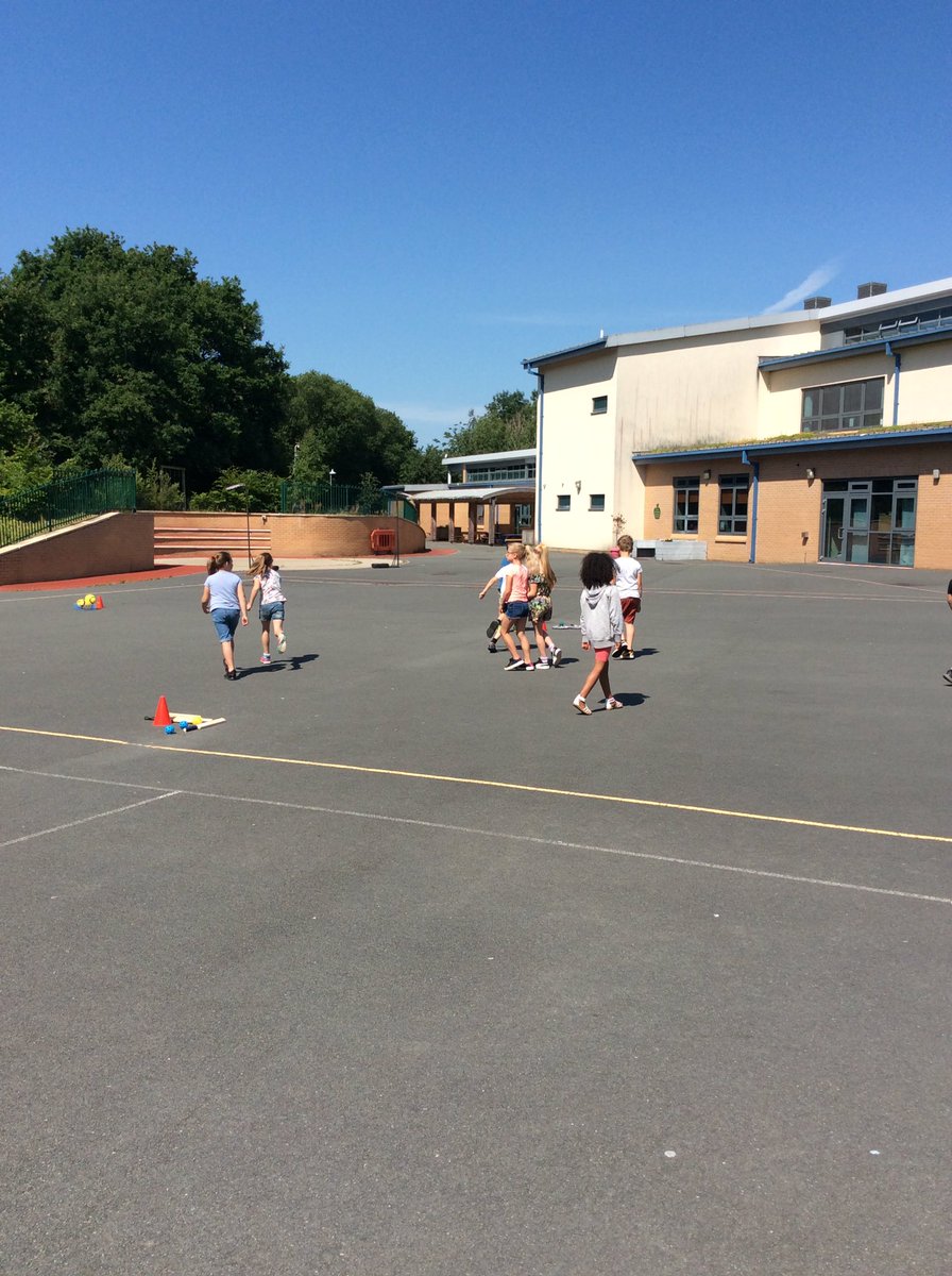 Hub St.James tweet media