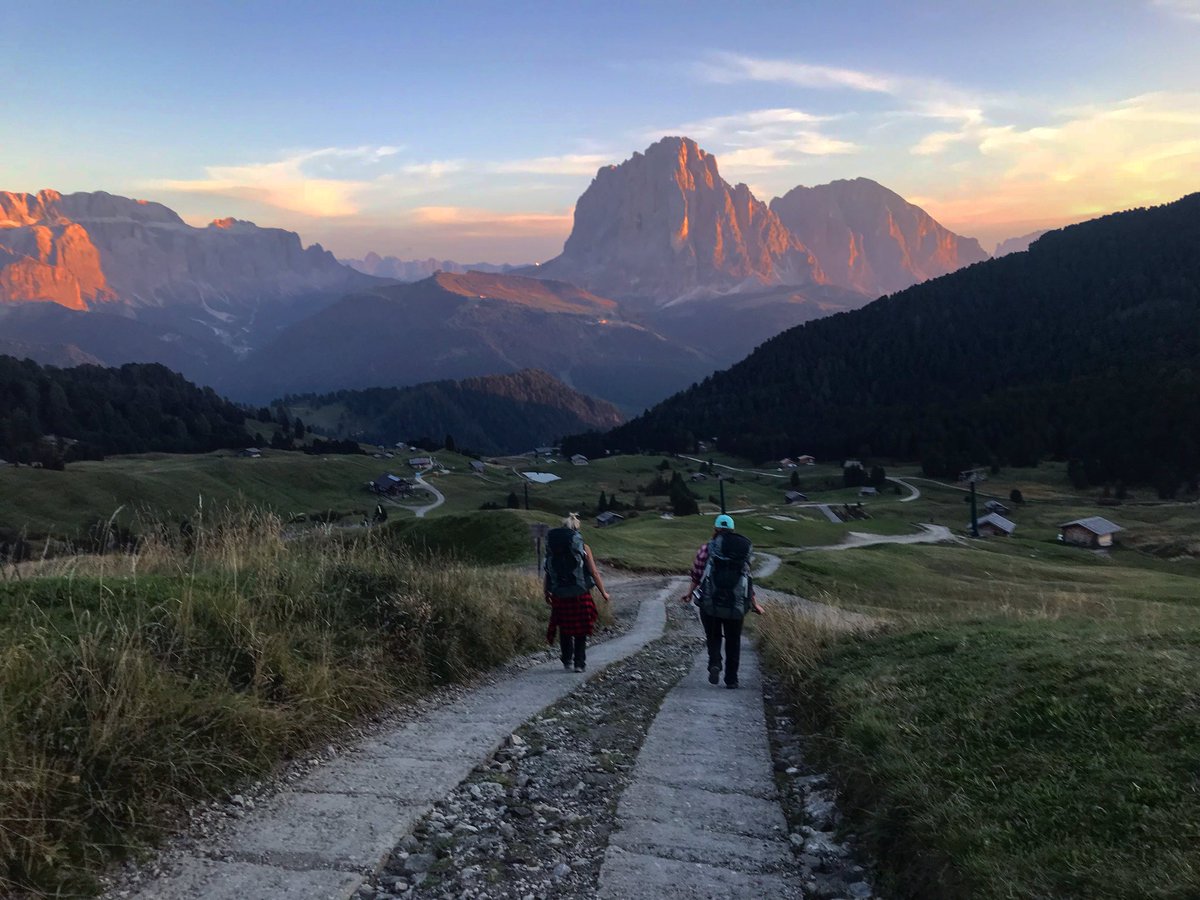kevinflinttn's tweet photo. If you catch golden hour in the #Dolomites just right, you might not go home! I miss these scenes!
📸 near Ortisei. #tlpics #travelislife #dolomiti #bpmag #dolomiten #altoadige #ospreypacks #travelphotography #travelgram #traveloften #optoutside #sunset #italy #italia #travel https://t.co/tlorNT3Vul