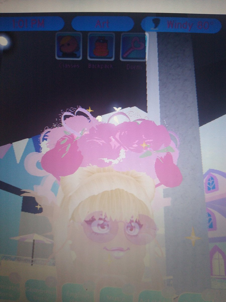 Gothalec's tweet photo. Trading! Looking for limiteds!

I really like the sshf 
I also really like the freckels limited face lol

Please offer any limiteds ♥️💅

#royalehightrading #royalehigh https://t.co/FJswo3b7O7