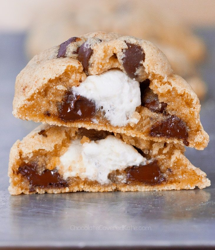 nao okumura: chocolate chip cookies with marshmallow filling