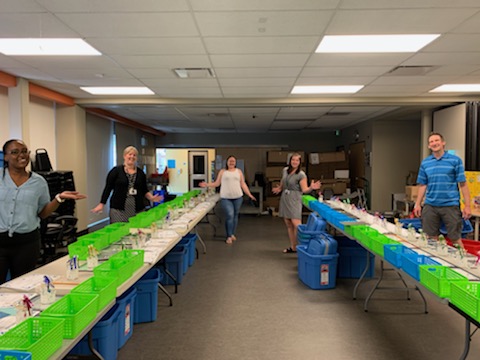 PthwysKingston's tweet image. What are these fine Pathways staff up to? Leila, Lisa, Lauren, Kayla and Chris are working #6ftapart to build our Grad Boxes! Many thanks to our sponsors @CKRotary and supporters at @RCKingston_ON for helping us make this happen!  #GradWeek #Graduation2020 #LDSBgradweek