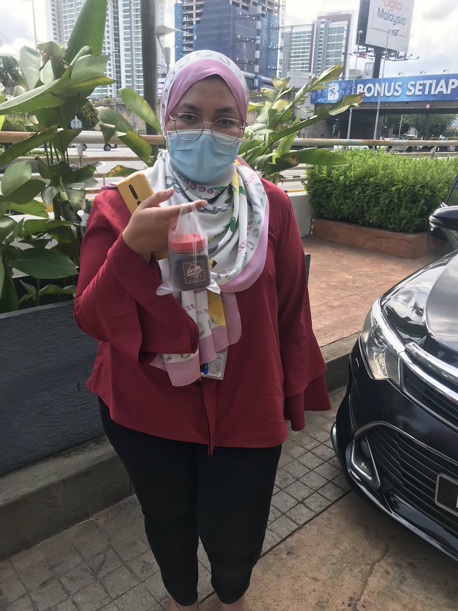 djlinsuriacinta's tweet image. #sambalkicap #djlin Kecik (RM8) &amp;amp; besar (RM13) harga x masuk kos pos &amp;amp; caj #cod Yg di #perak #seriiskandar #batugajah #lumut #gopeng #ipoh ada cod utk hari khamis ni order sekarang di 011-28248168  #cookies pun ada RM25 &amp;amp; yg di #jb ada cod utk #khamis &amp;amp; Ahad ni  call 018-3124344