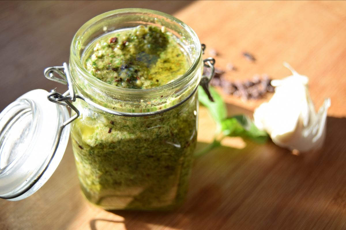 Some alternative ways to enjoy #chocolate during lockdown 💚 - mailchi.mp/foodatheart/ap…